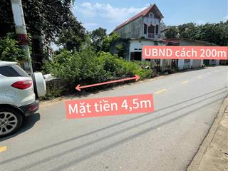Em cần bán mảnh mặt đường trục chính kinh doanh buôn bán ngay gần ubnd xã đoài phương (cổ đông)