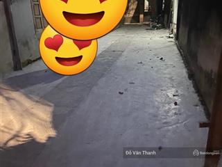 Bán đất 3 tỷ, 35m2, mặt tiền 4m, ngõ 2.8m vừa ô tô nhỏ, đông ngạc bắc từ liêm