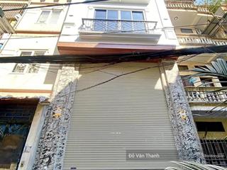 Bán nhà hơn 5 tỉ,32m mt 4,5m x 5 tầng mới đông ngạc thụy phương bắc từ liêm