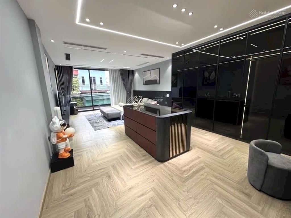 Bán nhà long biên  cạnh đại dự án  cạnh chung cư trọc trời himlam