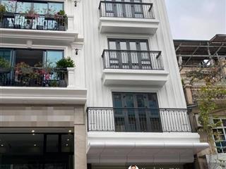 Hạ sốc bán gấp nhà nguyễn hoàng  47m2 x 7 tầng  ô tô đỗ cửa