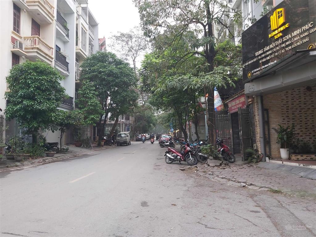 Nhà văn quán đường bạch thái bưởi, 5 tầng 83m2 mt 5m vỉa hè kinh doanh, đường ôtô 18,5 tỷ