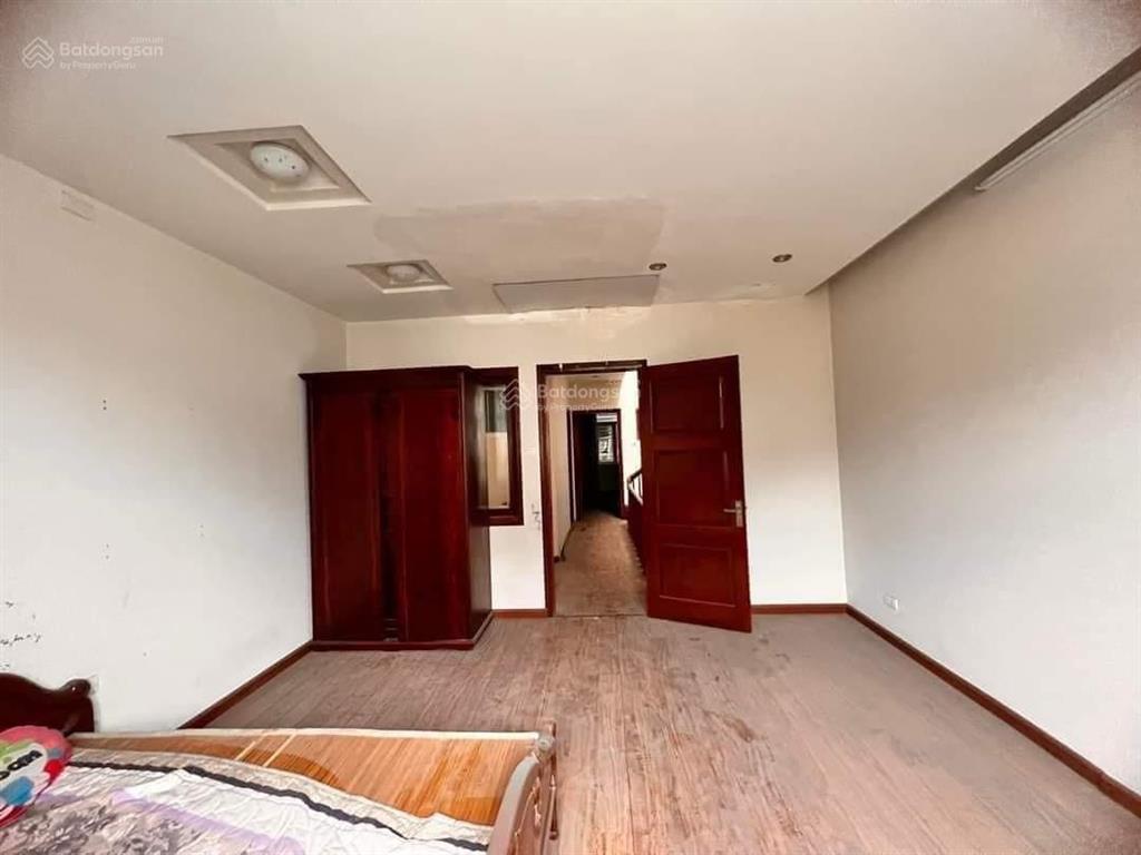 Nhà văn quán đường bạch thái bưởi, 5 tầng 83m2 mt 5m vỉa hè kinh doanh, đường ôtô 18,5 tỷ