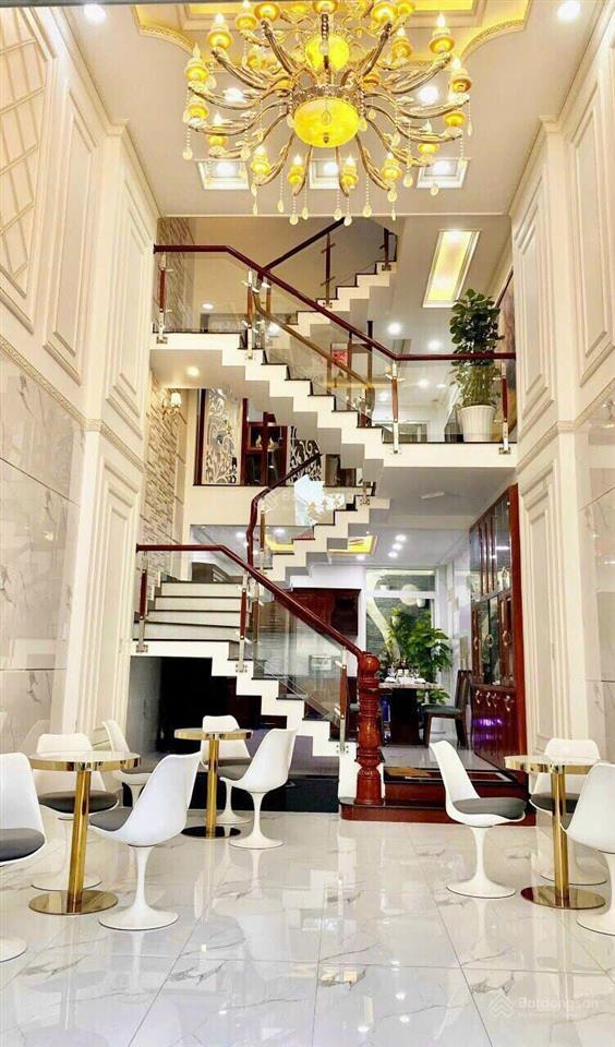 Cần bán căn nhà góc 2 mặt tiền kdc pearl riverside quận 8, kết cấu 1 trệt 2 lầu, sổ hồng, 8 tỷ.