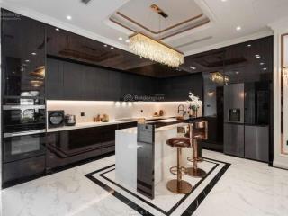 Chính chủ bán căn hộ dt 85m2 ban công đông nam view công viên thủ lệ , full nt, giá 6.5 tỷ