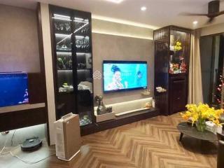 Gia đình bán nhanh chung cư 2 ngủ, 2 vệ sinh gold tower 275 nguyễn trãi giá 7.5 tỷ.  0396 116 ***