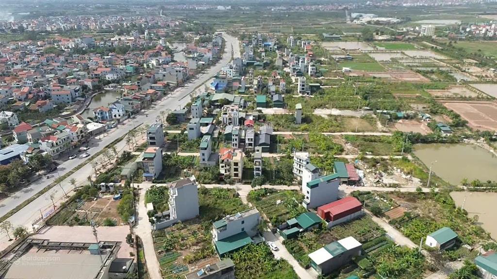 Chính chủ bán 55m2 dịch vụ lại yên đường 10m