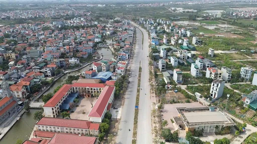 Chính chủ bán 72m2 dịch vụ lại yên thuộc sơn đồng mới sát đường liên khu 40m