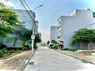 Chính chủ bán 52m2 đấu giá lại yên mt 4m đường 11m
