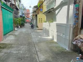 Cho thuê nnc hxh bàn cờ p3 q3,1trệt 3 lầu, 3pn3wc giá 12tr/tháng