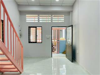 Cho thuê nnc hẻm xe máy, nhà mới tinh, ngang 4 dài 10m, dtsd 60m2, 1 trệt 1 lửng, 1wc giá 6tr/tháng