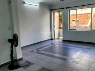 Cần bán cư xá 139 lý chính thắng, q3, tầng 3, dtsd 65m2, 2pn 1wc giá 4 tỷ 5. đã có sổ