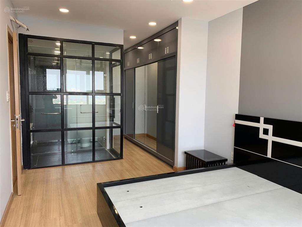 Cho thuê căn góc jamano heights 73m2,2pn2wc ntcb, giá 13tr/tháng.