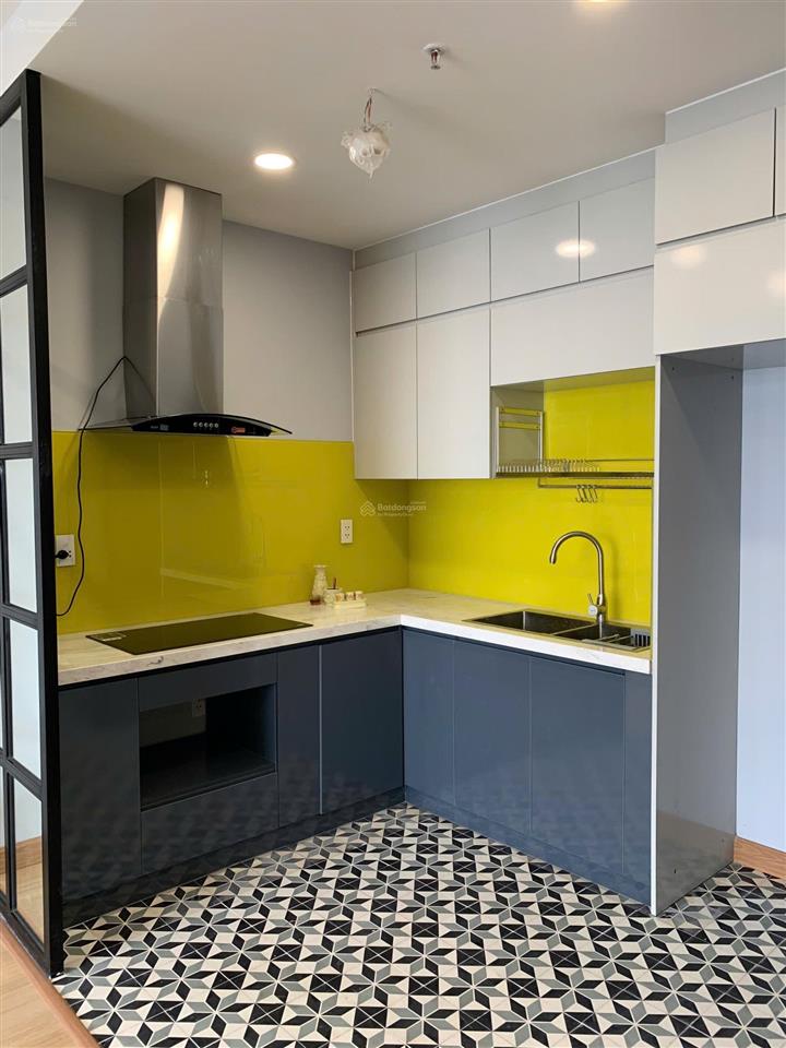 Cho thuê căn góc jamano heights 73m2,2pn2wc ntcb, giá 13tr/tháng.