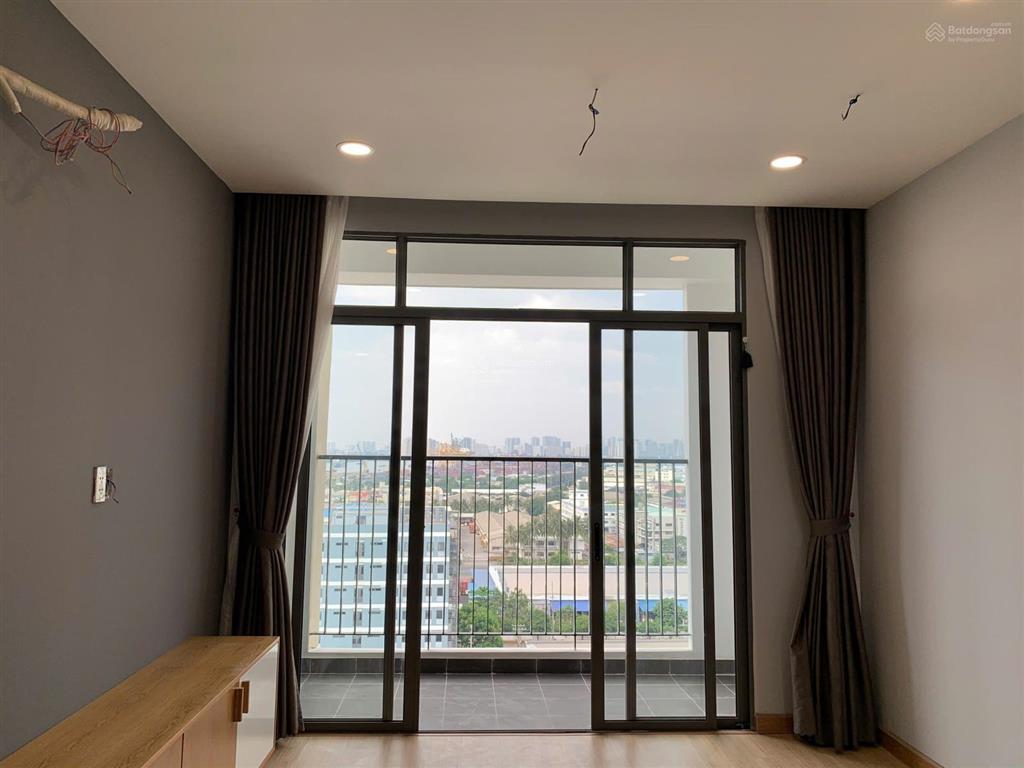 Cho thuê căn góc jamano heights 73m2,2pn2wc ntcb, giá 13tr/tháng.