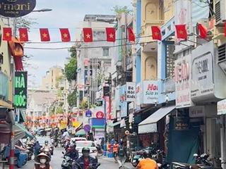 Cho thuê mbkd mặt tiền đường số 1 cư xá đô thành,p4,q3, 24m2, lối đi riêng,wc riêng giá 11tr/tháng.