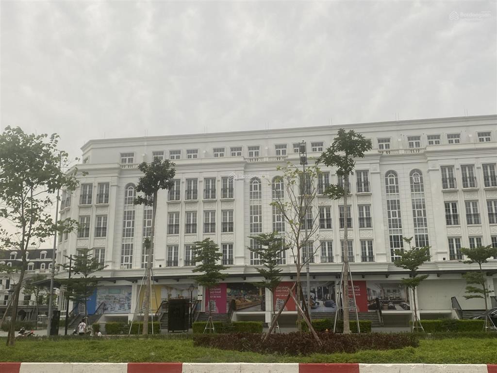 280tr/m2 42 tỷ bán shophouse tại embassy garden 2