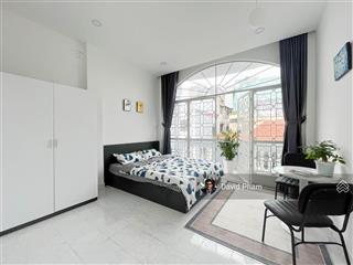 Mới 100%  phòng full nội thất tách bếp tại p22 bình thạnh 45m2  thang máy  hẻm oto an ninh