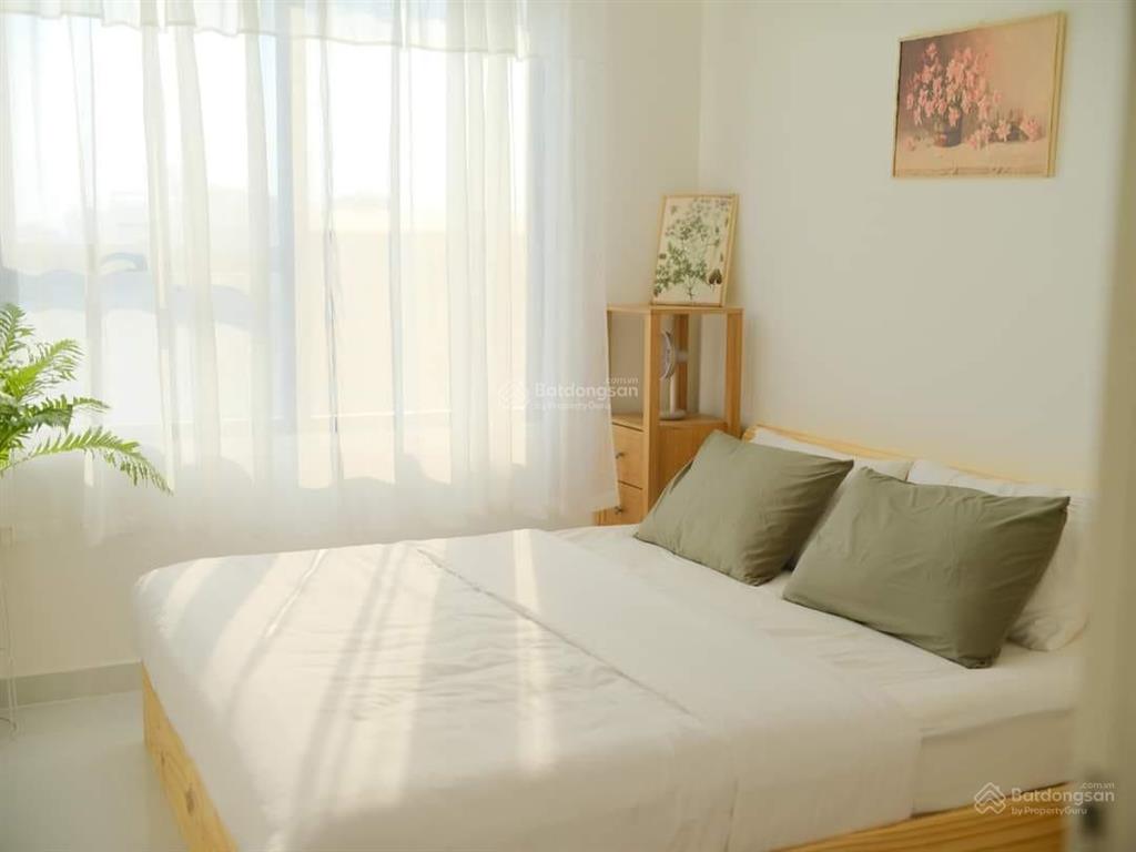 Mới 100%phòng rộng ban công tách bếp thang máy máy giặt riêng hầm xe rộng ngay 0989 785 ***