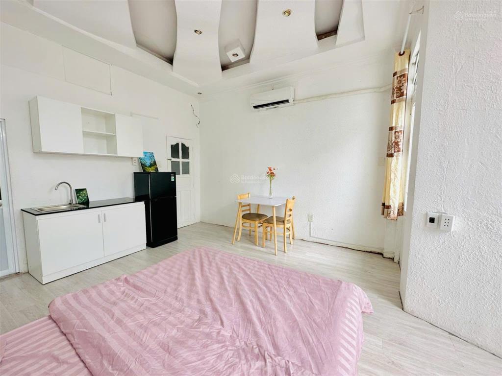 Phòng ban công 4,9 triệu cho thuê tại lê văn duyệt, bình thạnh, hồ chí minh  máy giặt riêng