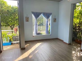Mới 100%  căn hộ cửa sổ trời + ban công siêu chill + view sông   0989 785 ***
