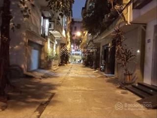 Tôn thất thiệp vị trí sát hoàn kiếm,  khu quan chức quân đội, ô tô đỗ cửa vào nhà