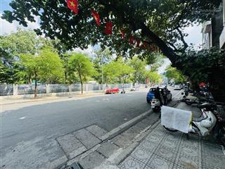  bán nhà  phố , ngọc hà ba đình view lăng bác nhà đẹp 6 tầng, lô góc  thoáng sáng