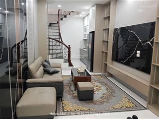 Nguyễn chính, hoàng mai. dt 36m² x 5 tầng, mt 3,3m, giá 7,68 tỷ. hai mặt thoáng, nội thất cao cấp.