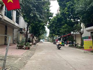 Bán 2 lô đất dương nội hà đông căn góc dv 20ab sẵn nhà cấp 4 50m2 giá 13,8 15,2 tỷ  0947 926 ***