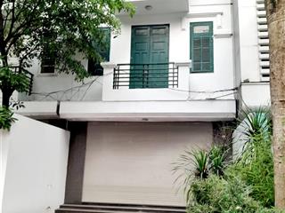 Mặt phố vip hoàng cầu  123m  mt 7.5  5 tầng thang máy  sân trước nhà rộng  52 tỷ