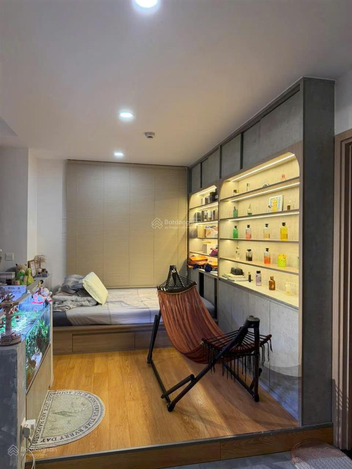 Bán căn hộ cao cấp tầng trung 75m2 golden mansion novaland 6.05 tỷ gần sân bay công viên