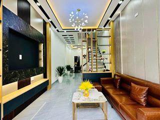 Cách 15m ra ô tô tránh bán nhà phố trạm long biên 48m2 x 5 tầng về ở ngay giá 6 tỷ có thương lượng