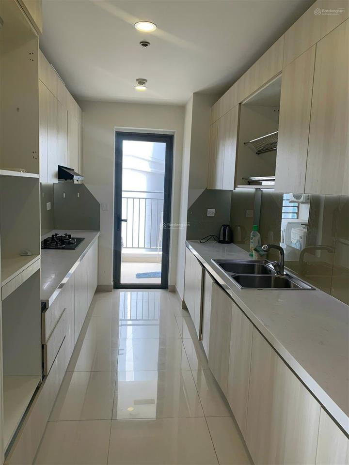 The tresor 114m2, 3pn cho thuê 28 triệu full nội thất, view bến vân đồn