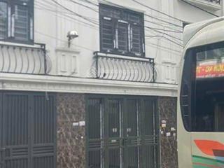 Bán nhà tại biên giang hà đông , mới kính koong ,ô tô 30 chỗ đỗ cửa, 31m 4 tầng ,4,8 tỷ