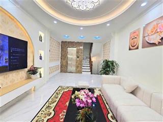 Nhà đẹp long lanh ,tặng toàn bộ nội thất sang trọng ,ô tô đỗ cửa