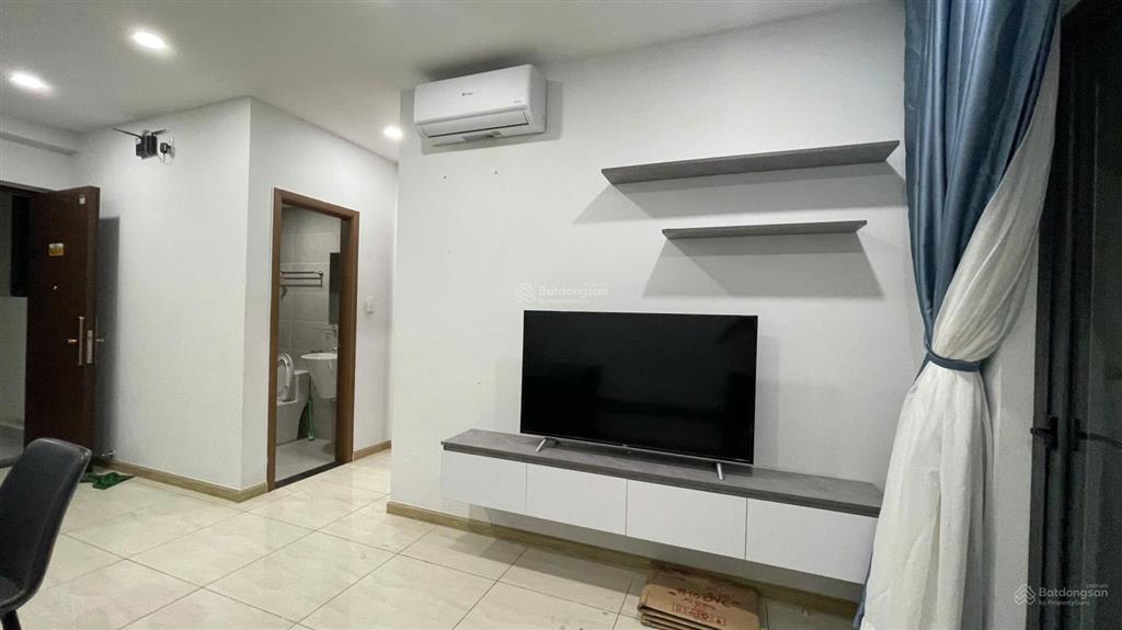 Chính chủ đi nước ngoài cần bán căn góc 2pn, 2wc gần 60m2 đã có sổ full nội thất cao cấp