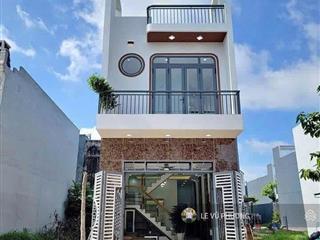 Bán nhà 3 tầng, 5x18,shr lk eco retreat, cách quận nhất 25 phút 1.6 tỷ