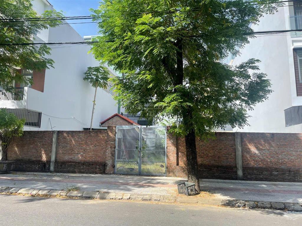 Đón sóng bên cồn, bán cặp đất đẹp ngay cổng euro villa 2, hướng đông sạch đẹp giá đầu tư