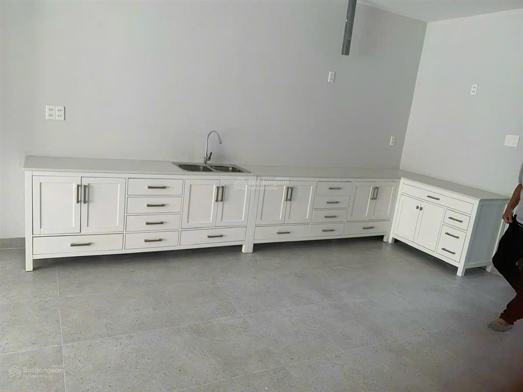 Cho thuê căn shophouse 3 lầu ngay trung tâm hành chính công tỉnh tây ninh (new)