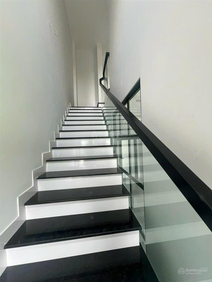 Cho thuê căn shophouse 3 lầu ngay trung tâm hành chính công tỉnh tây ninh (new)