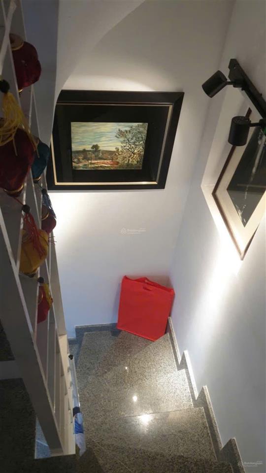 Chính chủ cần bán nhà ngay đường nguyễn bỉnh khiêm phường bến nghé quận 1 4 tầng giá 9 tỷ