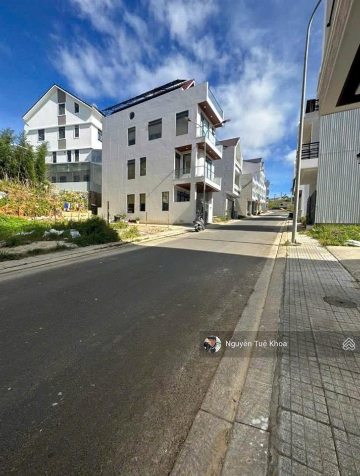 Bán đất an sơn phường 4 đà lạt 3 mặt tiền 7tỷ