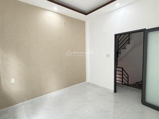 Nhà 3 tầng nguyễn văn nghi, p7, hẻm thông sạch sẽ, giá chỉ 3 tỷ 650 gồm 3 pn, 3 wc