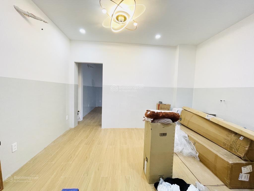 Chdv qiang trung dt 65m2, dòng tiền 21 tr/tháng full nội thất, giá 6 tỷ 650