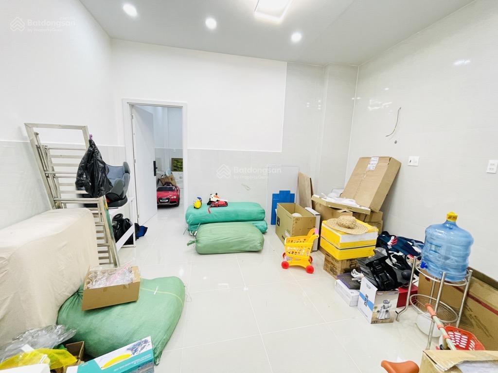 Chdv qiang trung dt 65m2, dòng tiền 21 tr/tháng full nội thất, giá 6 tỷ 650