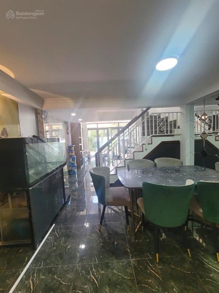 Nguyễn oanh nguyễn kiệm tiện về trung tâm dt 54m2 nhà mới dọn vào ở ngay,tặng nội thất,giá 6 tỷ9