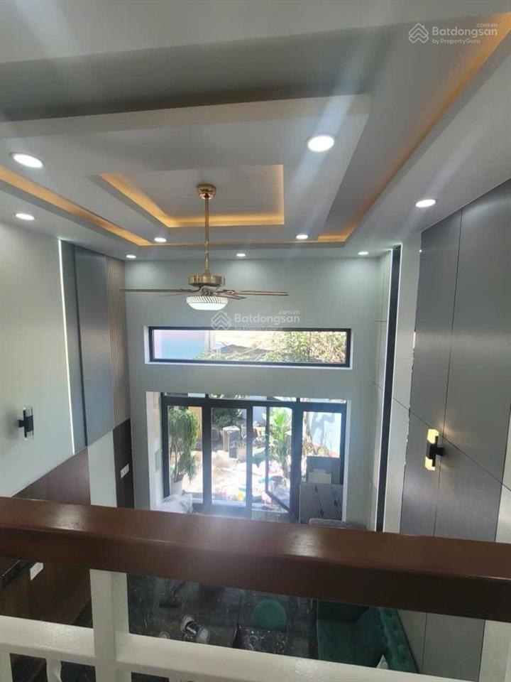 Nguyễn oanh nguyễn kiệm tiện về trung tâm dt 54m2 nhà mới dọn vào ở ngay,tặng nội thất,giá 6 tỷ9