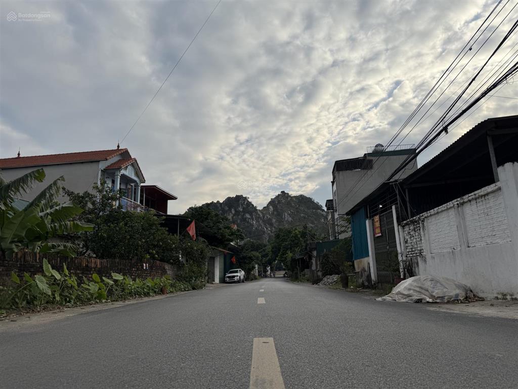 Bán đất đê mới, 50 triệu/m2, 150m2, mặt tiền 8.5m, 2 mặt tiền trước sau chương mỹ, hà nội, hàng hot