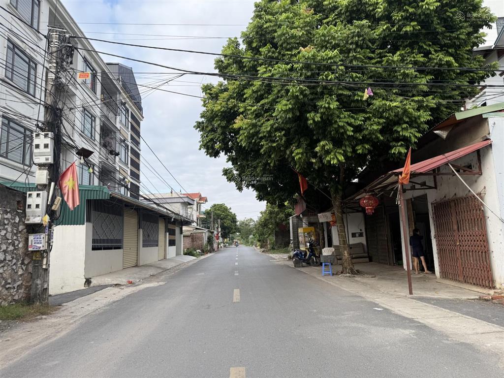 Bán đất đê mới, 50 triệu/m2, 150m2, mặt tiền 8.5m, 2 mặt tiền trước sau chương mỹ, hà nội, hàng hot