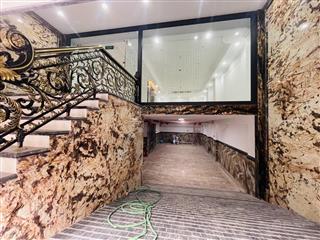 Nam từ liêm  building 8 tầng thang máy, bán hầm, đường 3 oto tránh nhau, vừa ở vừa kinh doanh vp